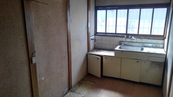 寝屋川市で台所の回収しました