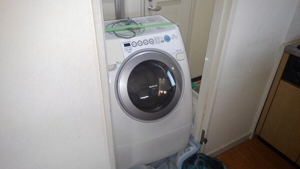 伊丹市でドラム洗濯機の回収です