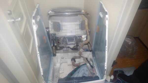 伊丹市でドラム洗濯機の回収です