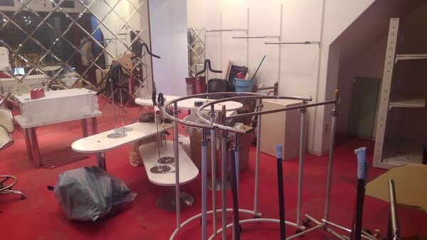 大阪市淀川区コロナ影響での廃業の不用品回収です